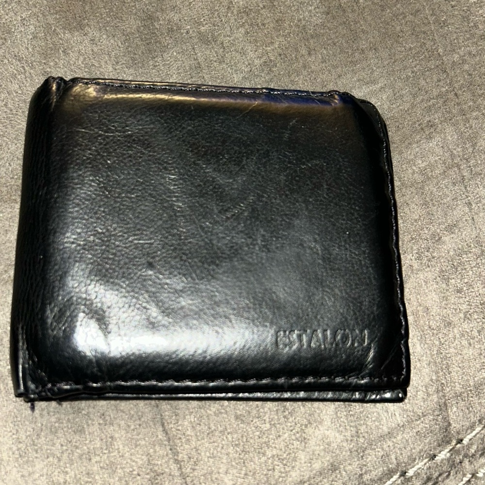 Black Leather Bifold Wallet Key & Card Holders